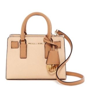 BRAND NEW Michael Kors Mini Dillon Nude Crossbody